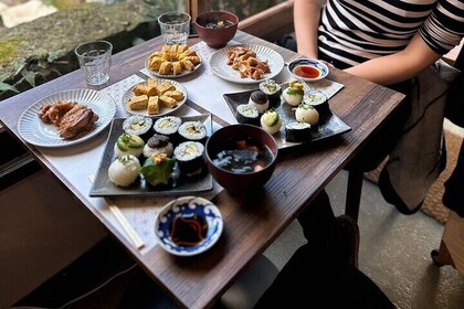 Private Home Cooking in Yanaka – Local Flavors in a Warm Setting