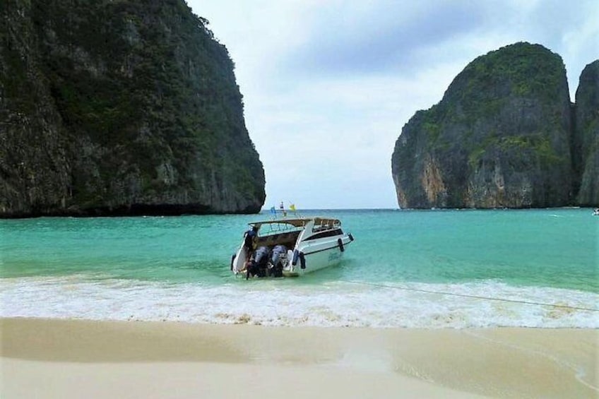 Speedboat at Maya Bay
