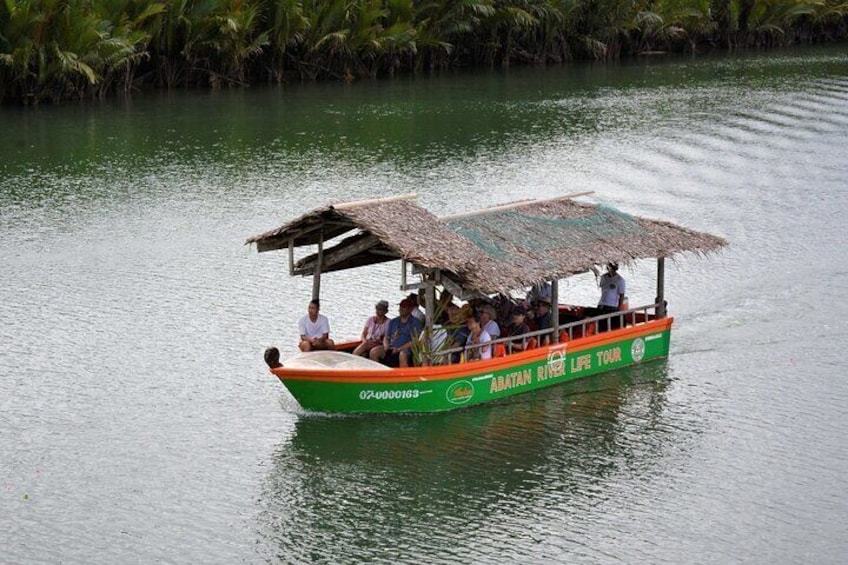 a boat that makes you connect the river