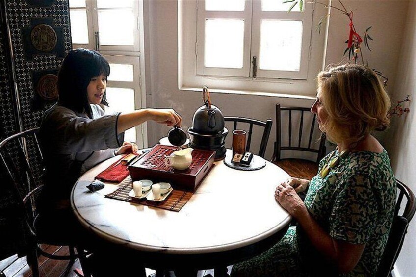 Learn about the art of traditional tea ceremony