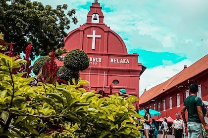 *16 Hrs Tailored Melaka Highlights Van Tour from Singapore w' Tour Guide