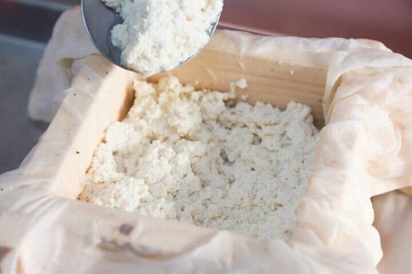 Use your wooden tofu mold to make authentic Daxi tofu