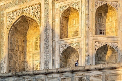 1-tägige Tour zum Taj Mahal und Agra von Bangalore mit Linien-Hin- und Rück...