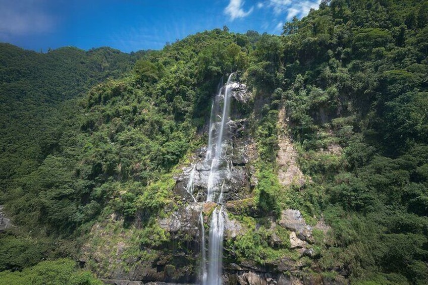 Wulai Nature Tour: Cable Car, Waterfalls & Indigenous Cuisine