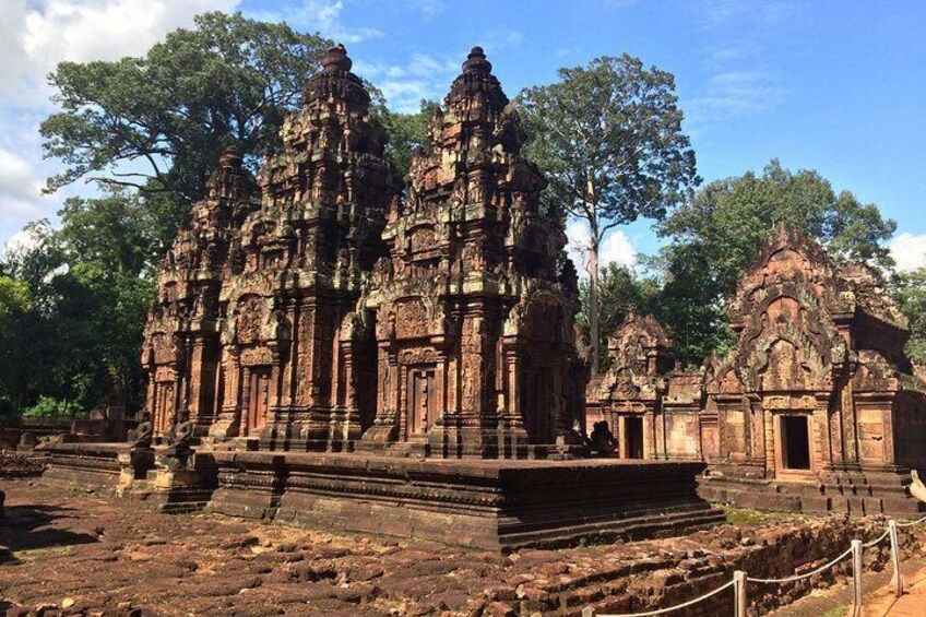Banteay Srei Temple
