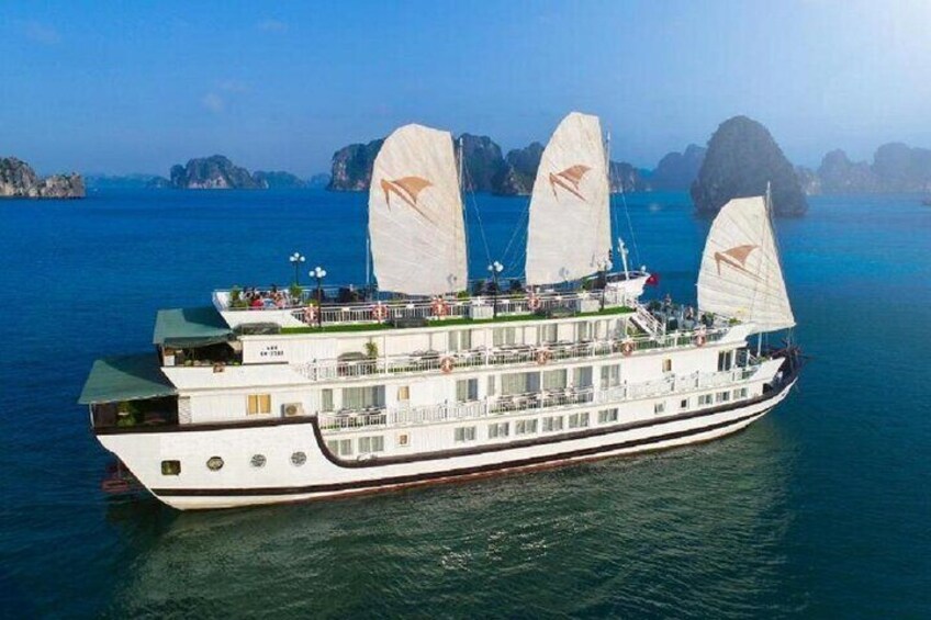 BEST SELLER- 3 Day/2 Night Cruise with All-Inclusive in Halong