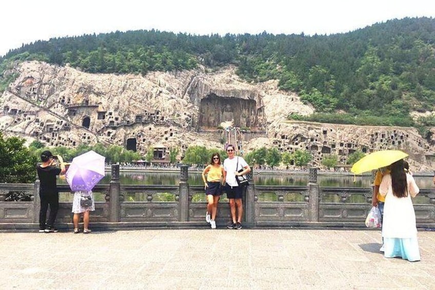 Form Xi'an To Luoyang Longmen Grottoes & Shaolin Temple Day Tour by Bullet Train