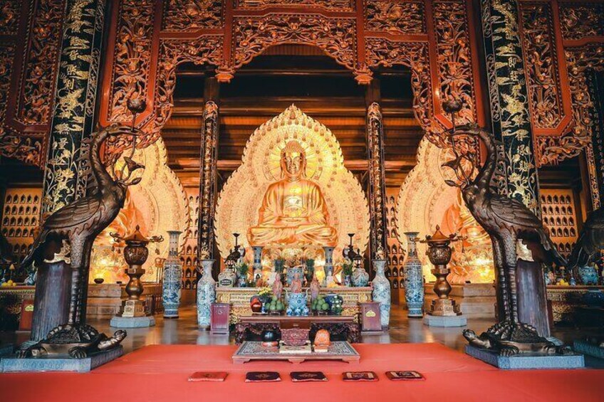 Buddha statues in Bai Dinh Pagoda