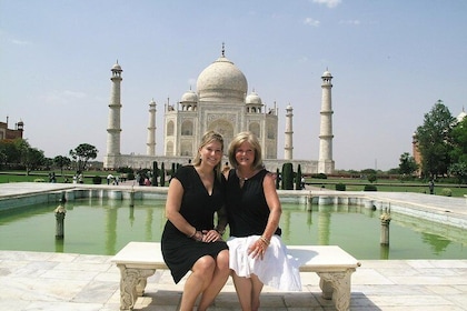 Taj Mahal Privat Dagsrejse inklusive samme dag fra Mumbai
