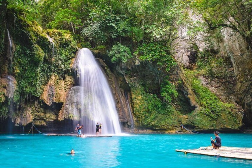 Full-Day Moalboal Islands and Kawasan Falls Small-Group Tour from Cebu