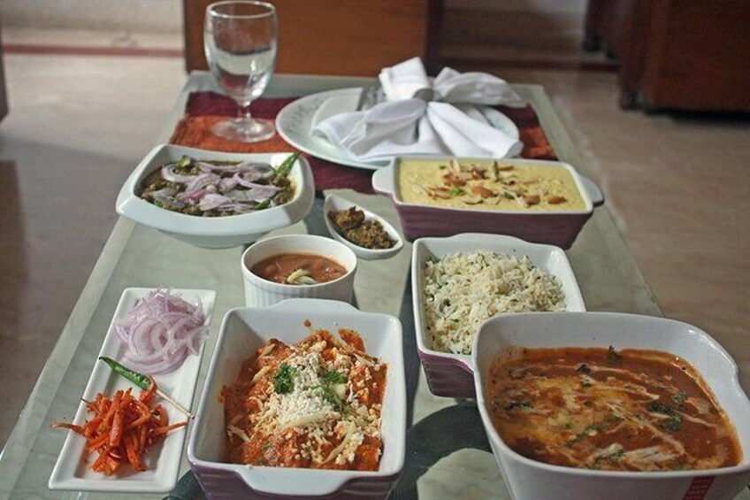 Private vegetarian cooking lesson in Mumbai 