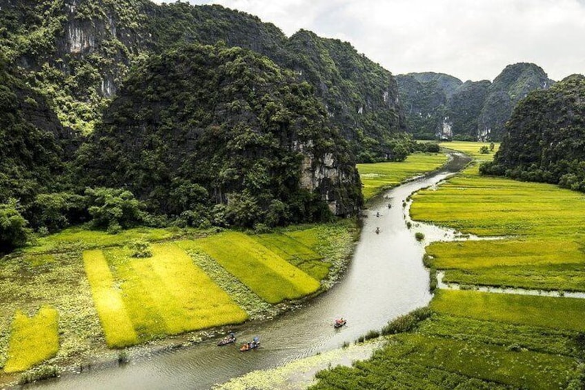 Full-Day Hoa Lu and Tam Coc - Mua Cave DELUXE Tour from Hanoi Including Lunch