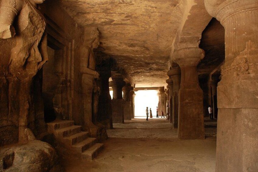 Delightful Elephanta Caves Excursion Mumbai (Guided Half Day Sightseeing Tour)