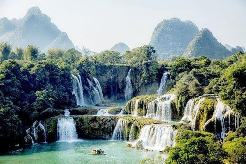 Ba Be Lake - Ban Gioc Waterfall Group Tour 3 Days 2 Nights