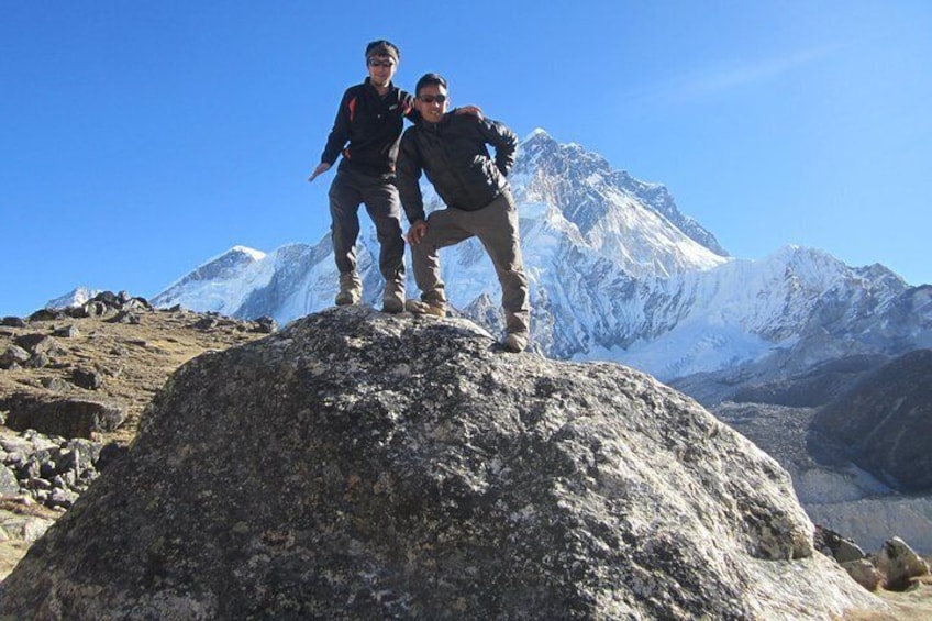 Lobuche, Everest