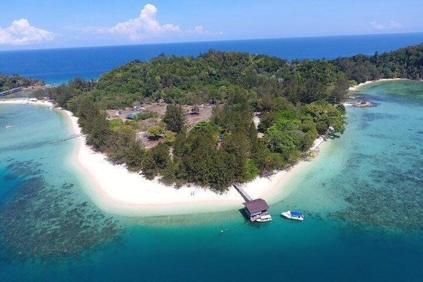 Bird view of dinawan island