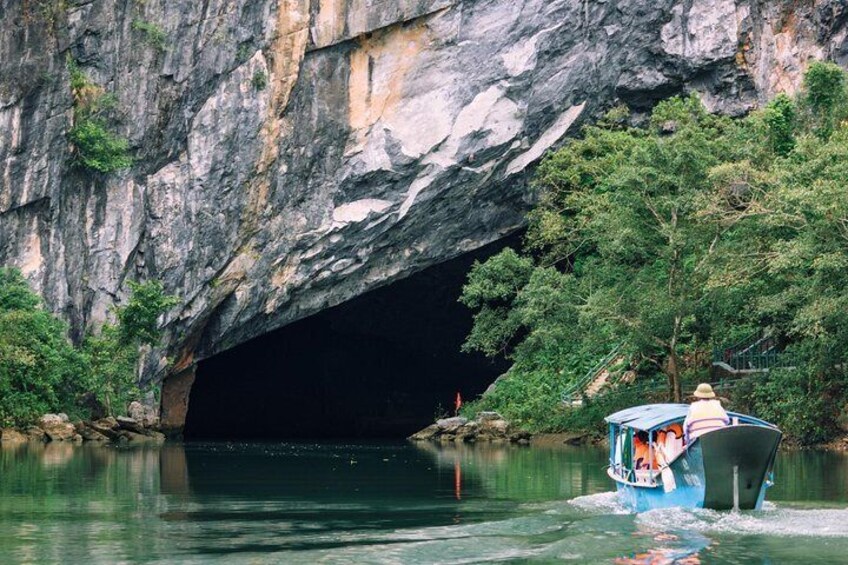 PRIVATE PHONG NHA CAVE -DARK CAVE 1 DAY TRIP FROM DONG HOI or PHONG NHA