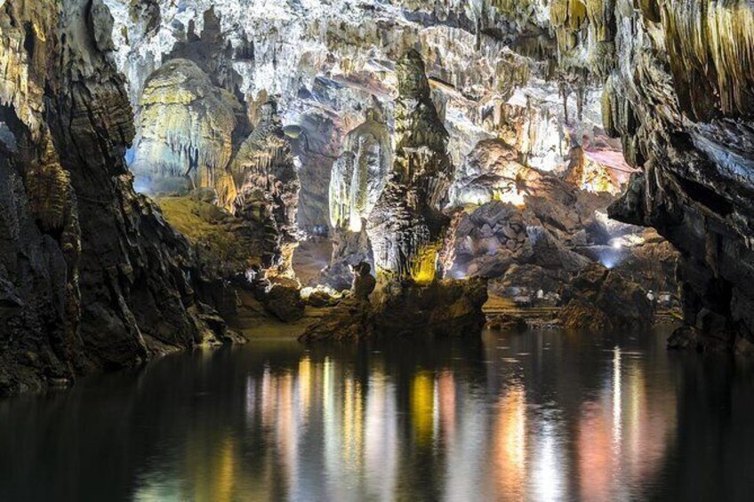 PHONG NHA CAVE- PARADISE CAVE DELUXE GROUP FULL DAY FROM DONG HOI or PHONG NHA