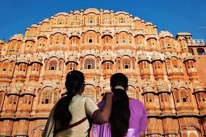 1-Day Trip to Jaipur with Both Side Commercial Flights