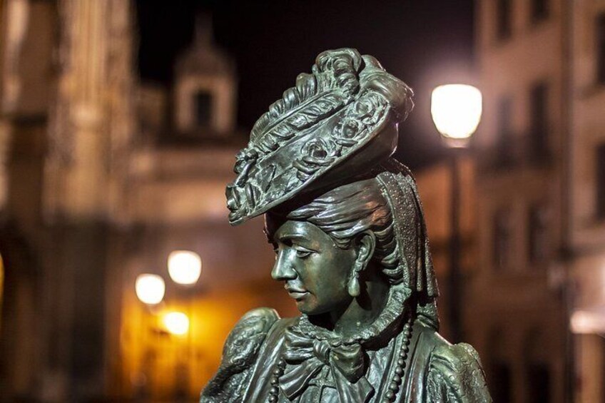 Oviedo_statue