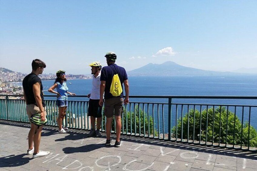 Naples panoramic e-bike ride with pizza tasting