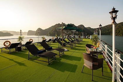 All-Inclusive 2 Day/1 Night Halong Luxury Cruise, Meals, Cave, Kayaking,Swi...