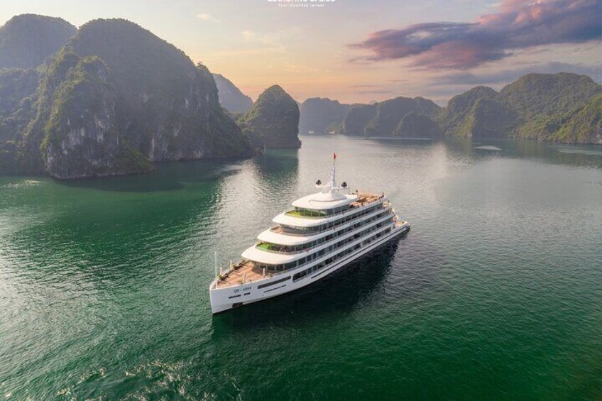 Halong Bay All-Inclusive 6-Star Luxury Cruise