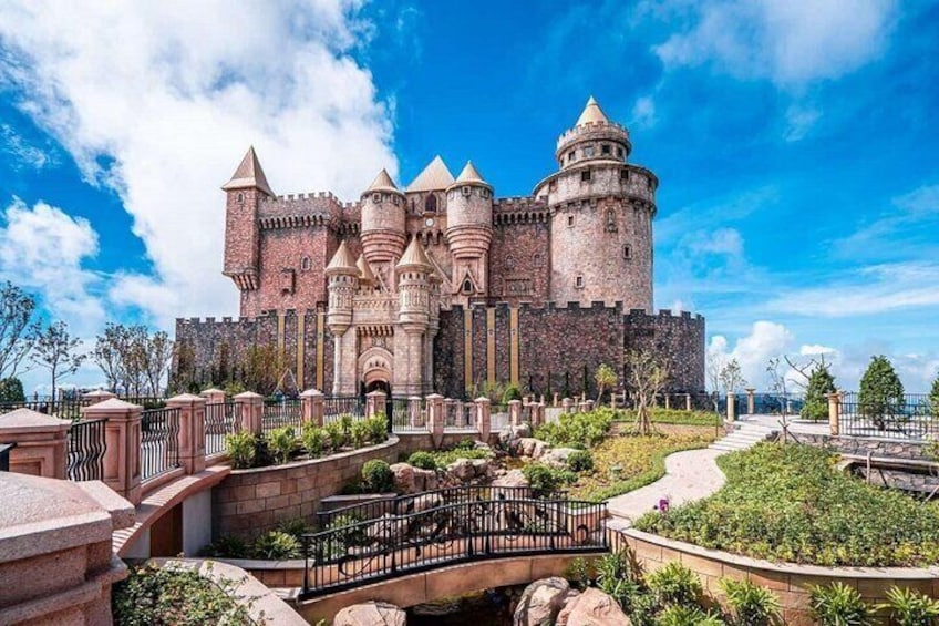 Ba Na Hills Full Day Tour & Cable Car Ride
