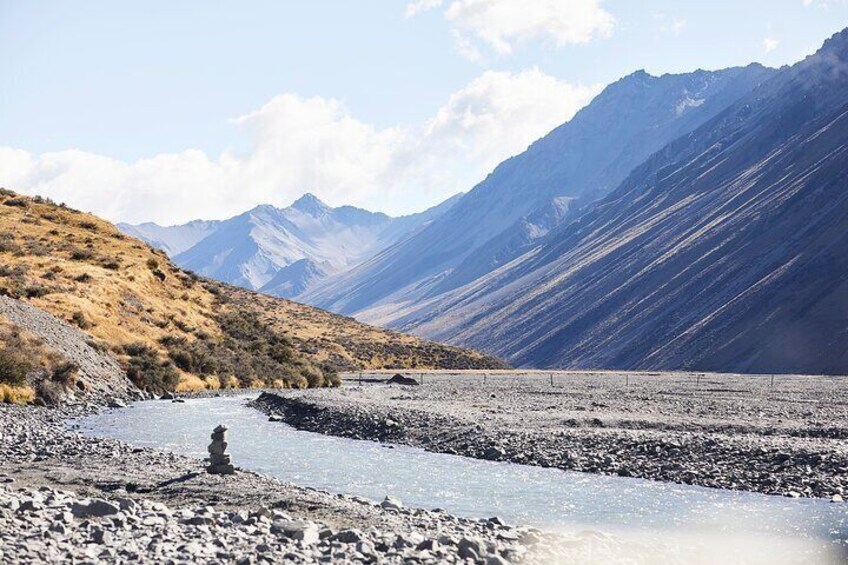 Explore remote New Zealand Landscapes