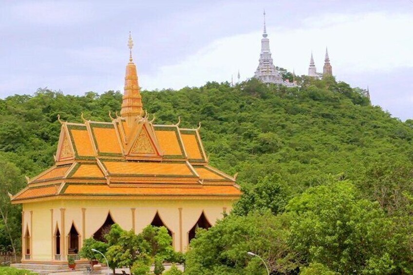 Oudong Temple & Phnom Baseth Private Tours from Phnom Penh