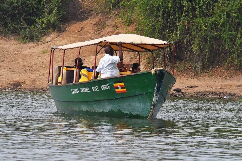 3 Days Group Safari To Queen Elizabeth Park In Uganda.