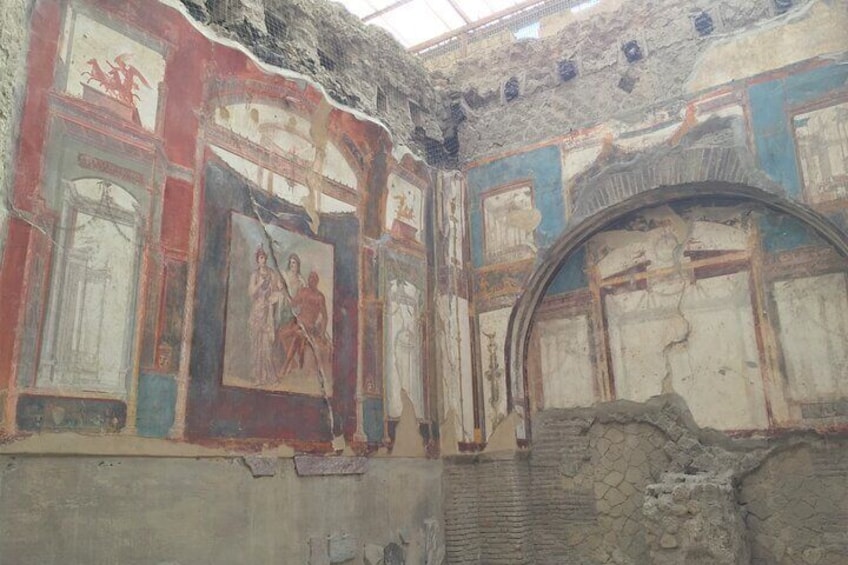 Skip the Line Ancient Herculaneum Small Group Walking Tour with Top Rated Guide