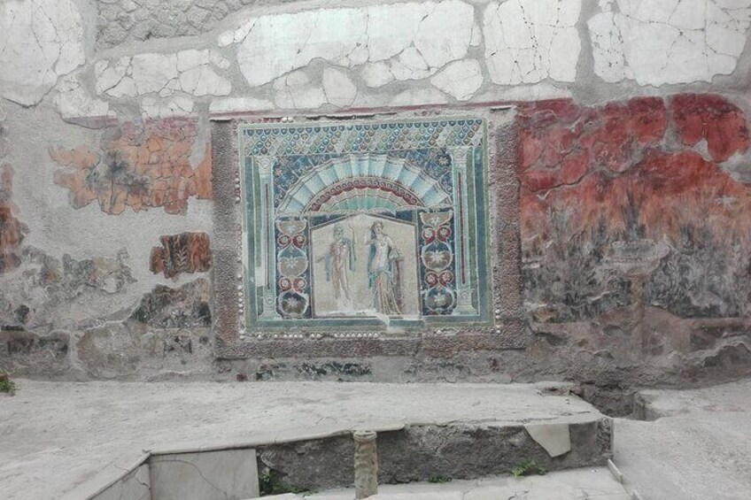 Skip the Line Ancient Herculaneum Small Group Walking Tour with Top Rated Guide