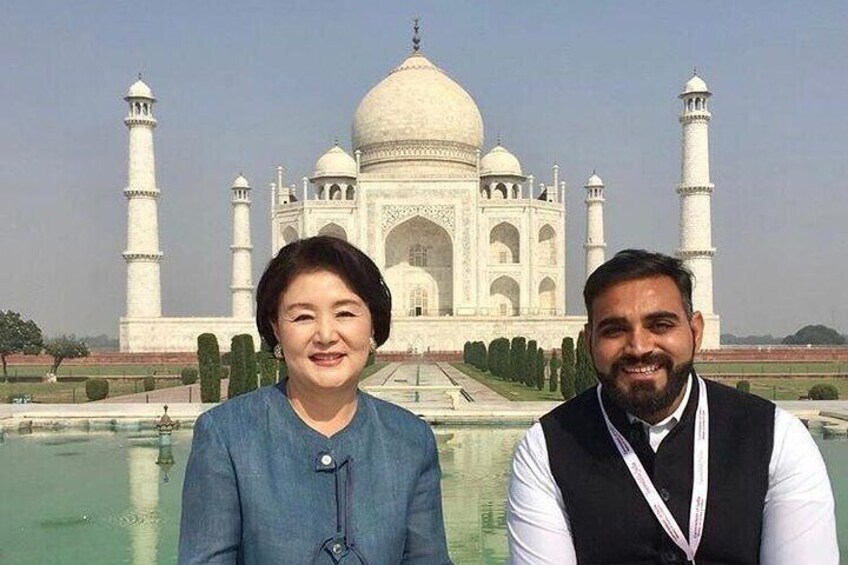 private Same day Taj mahal tour from Hydrabad
