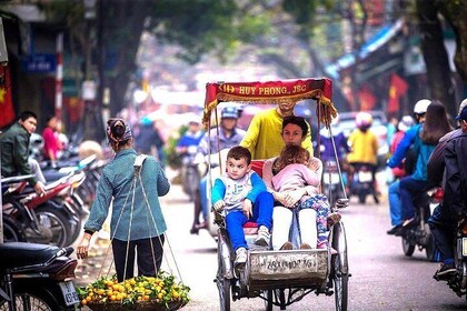 Hanoi cykel- och vattendukningsshow med middagsturné