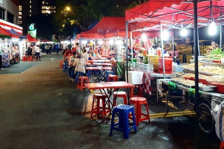 Private Kuala Lumpur Downtown Local Malay Night Market Tour
