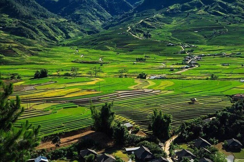 Sapa 3 Days 2 Nights Trekking Tour (1 Night In Hotel, 1 Night In Bungalow)