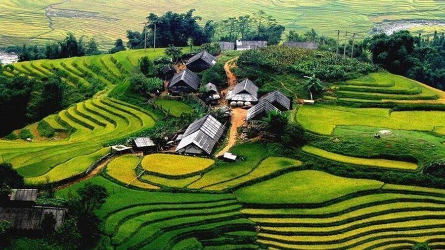 Sapa 2 Days 1 Night Trekking Tour From Hanoi - Overnight in Hotel