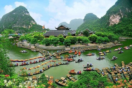 Luxury Hoa Lu - Trang An 1 Day Tour From Hanoi - By Limousine & Small Group