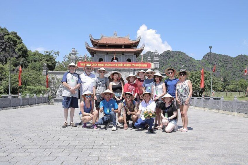 Trang An – Hoa Lu – Mua cave 1 Day Tour