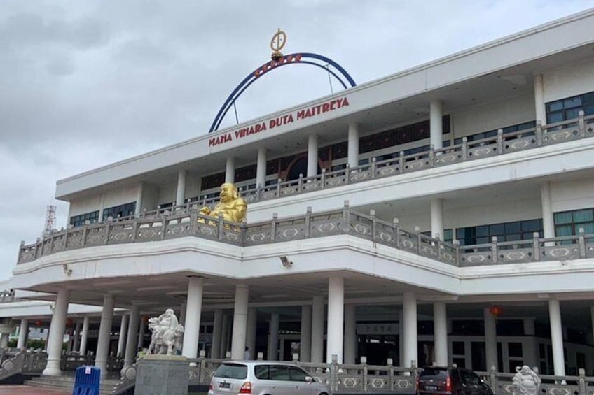 Maha Vihara Duta Maitreya temple