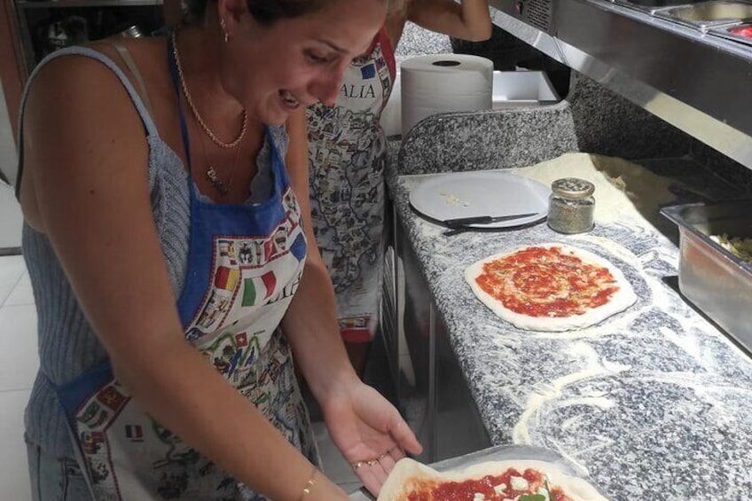 Small Group Naples Pizza Making Class with Drink Included