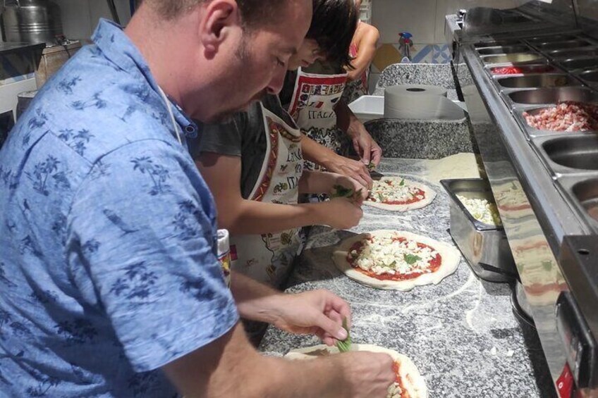 Small Group Naples Pizza Making Class with Drink Included