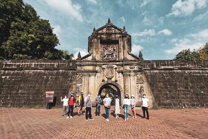 Intramuros Walking Tour av Don't Skip Manila