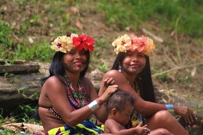 Embera girls