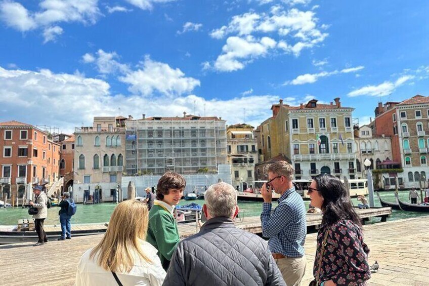 Tasty Street Food Tour of Venice City Center with Cicchetti & Local Specialties