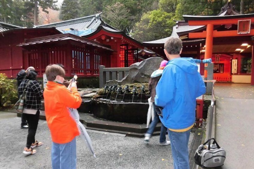 Hakone Full-Day Private Tour By Public Transportation