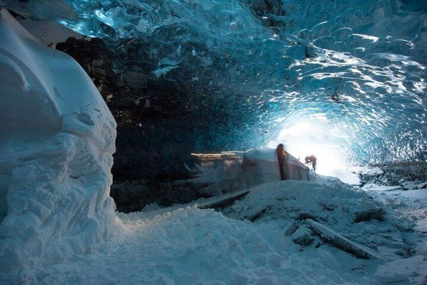 Blue Ice Cave Exploration (from Jökulsárlón Glacier Lagoon)