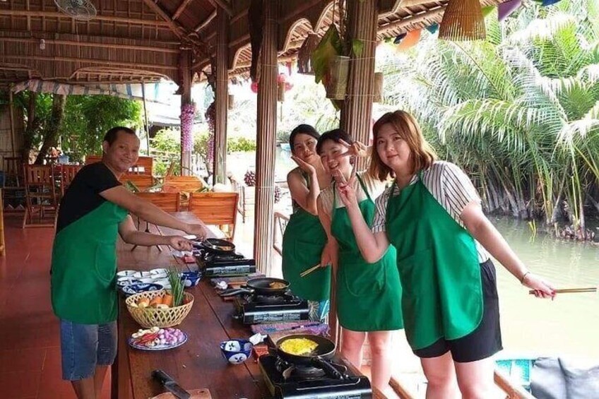 Hoi An Cooking Class And River Cruise