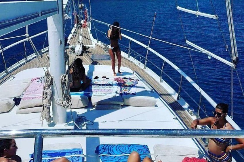 Mykonos Sail Cruise to Delos&Rhenia, BBQ&Drinks, optional Delos Tour & Transfer